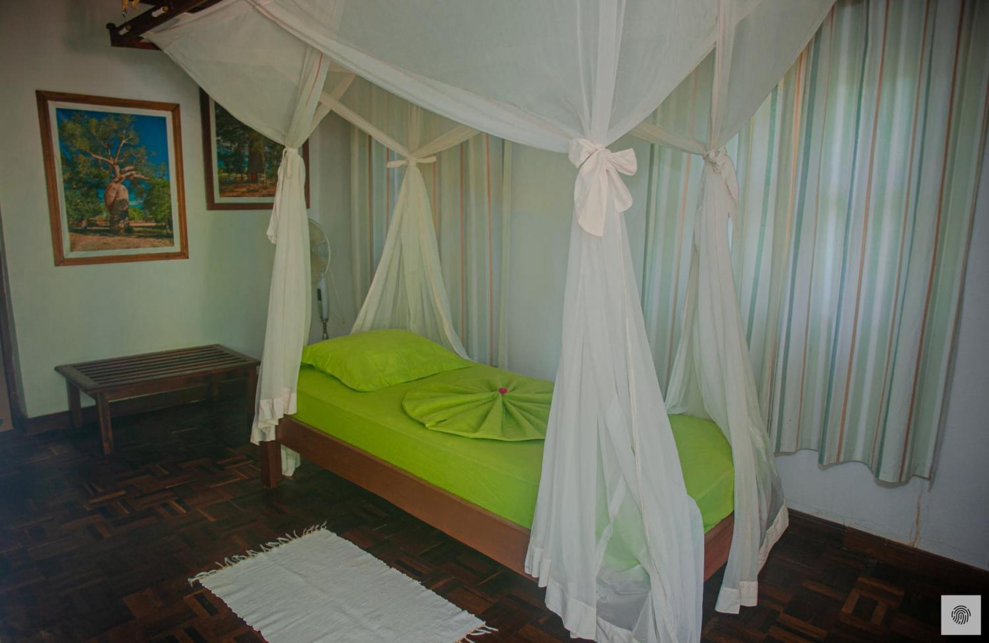 Relais Du Kirindy Hotel Exterior photo