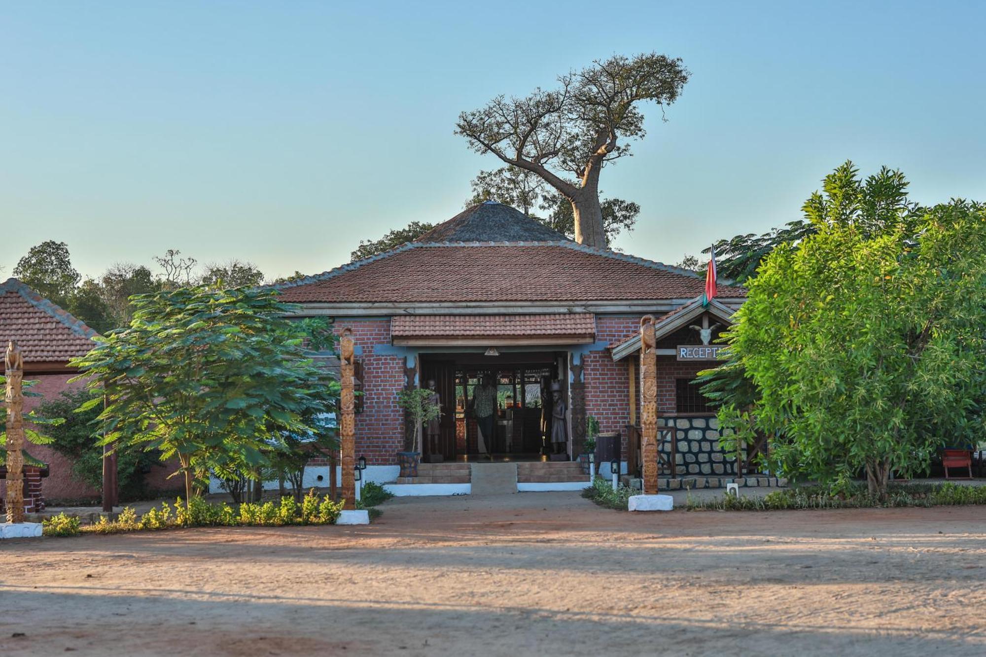 Relais Du Kirindy Hotel Exterior photo